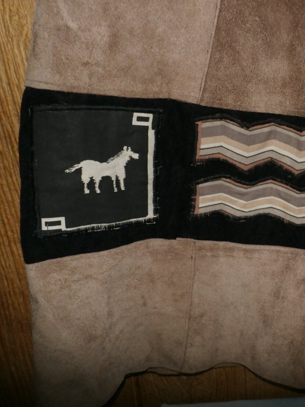 Vintage Handmade Western Horse Native American Suede Leather Skirt Size XS - Picture 4 of 16